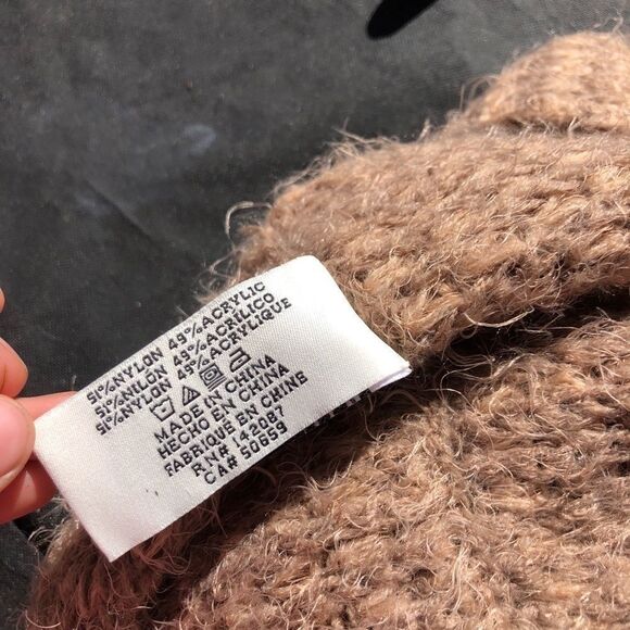 Simply Noelle - Rose Pink Fuzzy Infinity Scarfββ - Picture 3 of 3